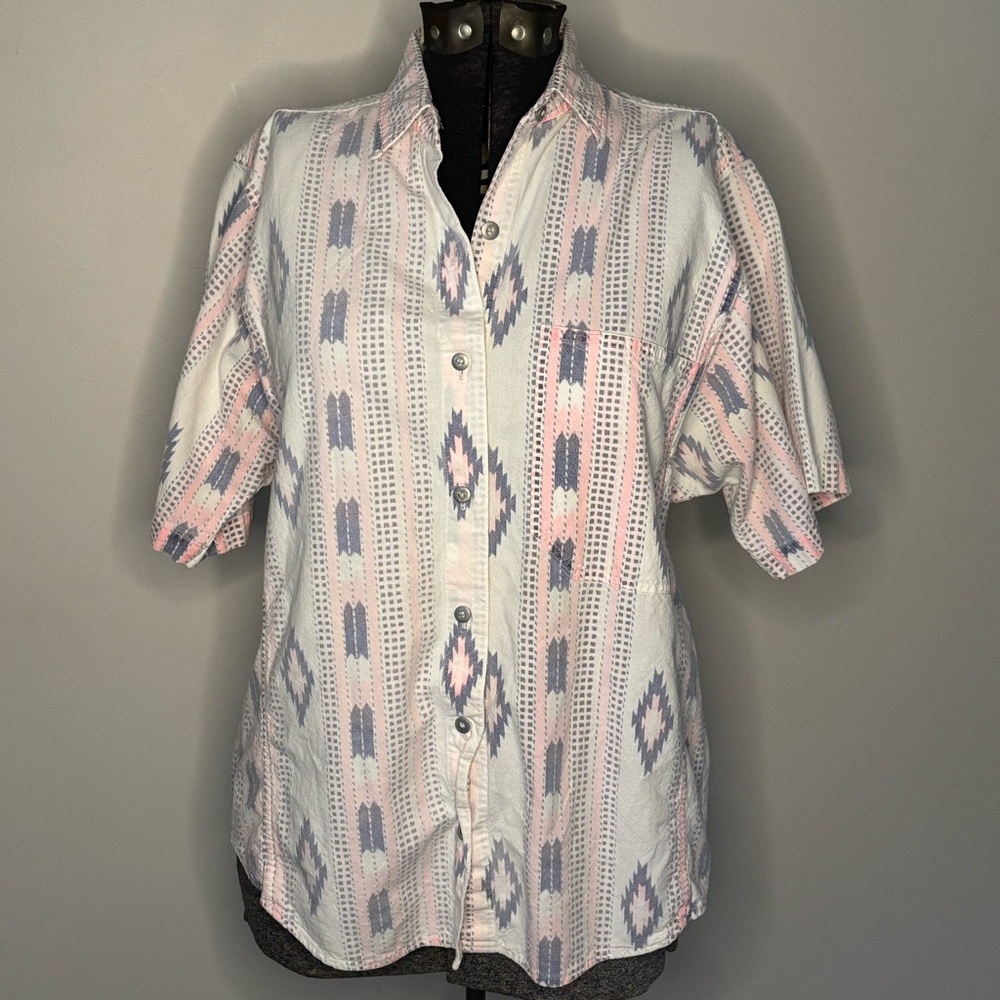 🌵Pinot Noir🌵Vintage Aztec Style Button Down